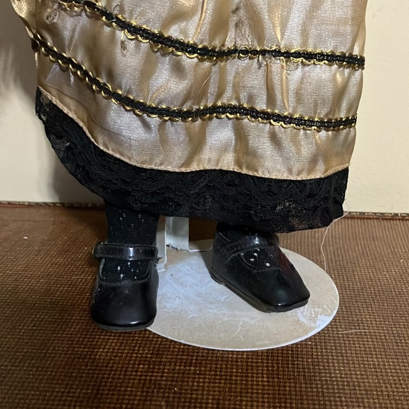 Scary Creepy Hand Painted Doll - Picture 7 of 10